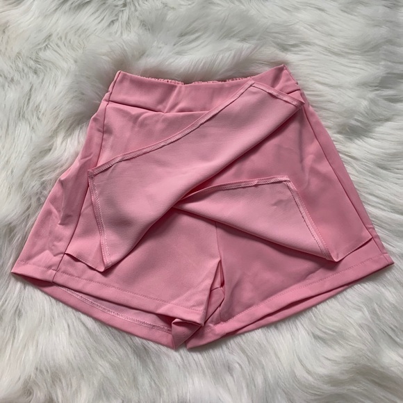 Elastic waist short - Picture 3 of 5